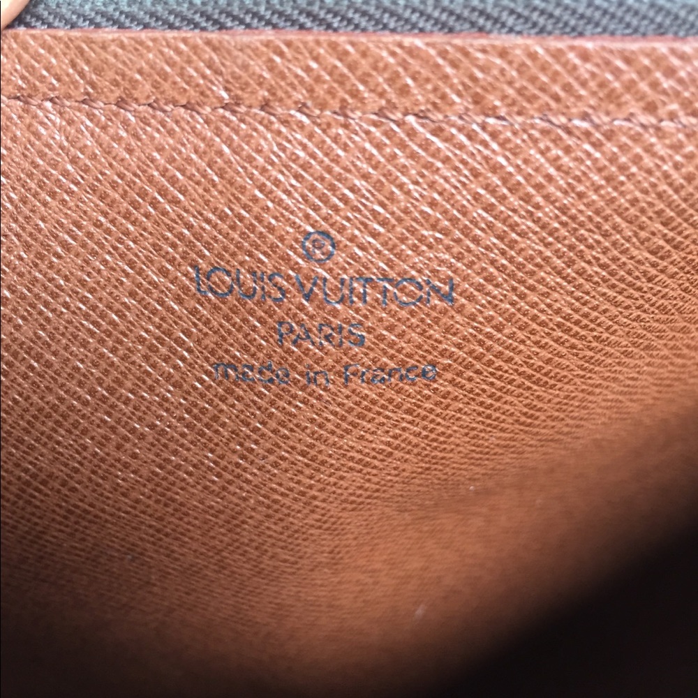 Louis Vuitton Papillon purse - Picture 5 of 8
